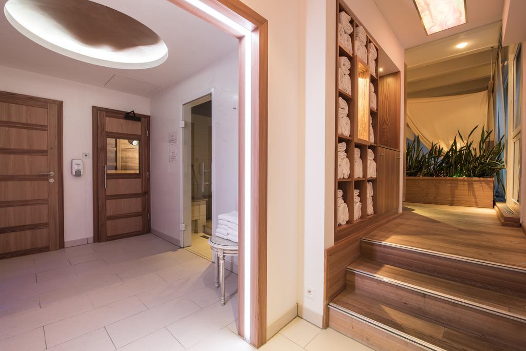 Posthotel Holiday Villa Arosa Exterior foto