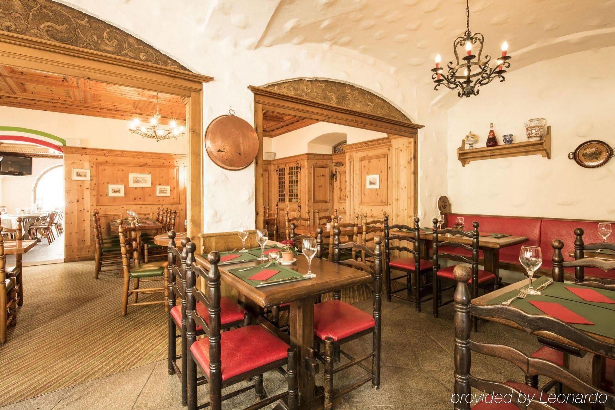 Posthotel Holiday Villa Arosa Exterior foto
